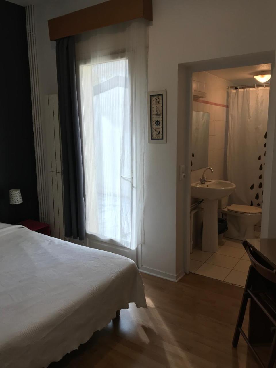 Hotel Moderne Saint-Maur-des-Fosses ภายนอก รูปภาพ